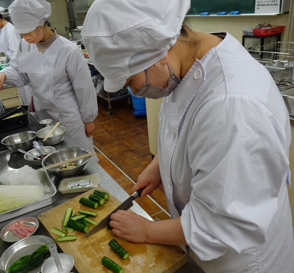 【中古】 実践大澤式ハイスクール・ダイエット 食べ盛りの高校生が例外なくやせた！/祥伝社/大沢睦子 Amazon.co.jp: 実践・大澤式ハイスクール・ダイエット: 食べ盛り